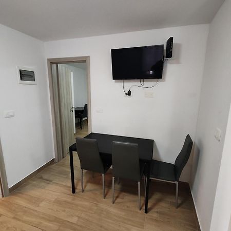 Apartments Lina Копер Екстер'єр фото