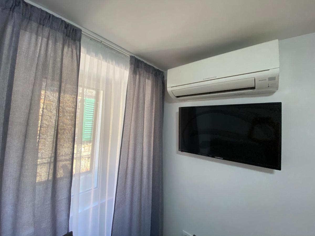 Apartments Lina Копер Екстер'єр фото
